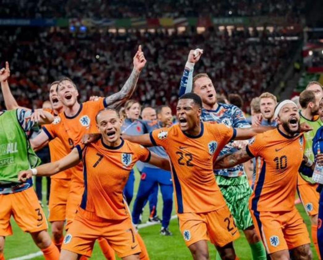 希腊逼平芬兰，仍有望争夺欧洲杯强席位的简单介绍